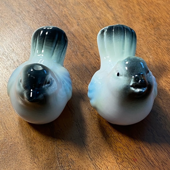 Birds Salt and Pepper Shakers - Picture 2 of 5